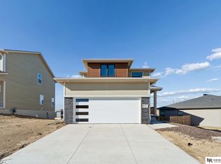 12210 S 113th St, Papillion, NE 68046