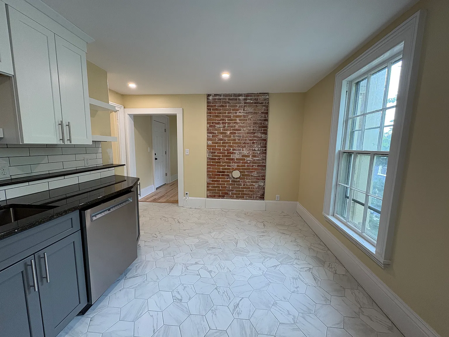 147 Pleasant Ave — Photo 2
