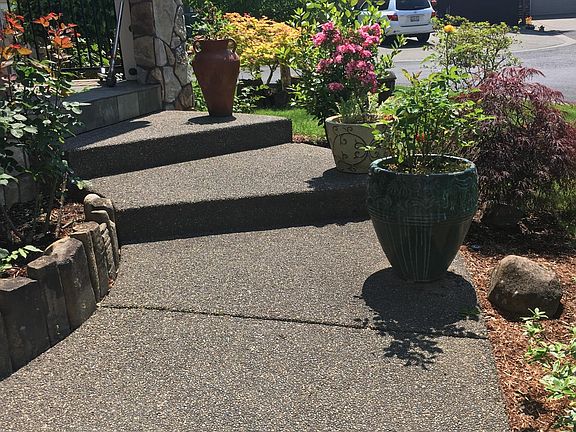 4th image of 14136 NE 37th Cir