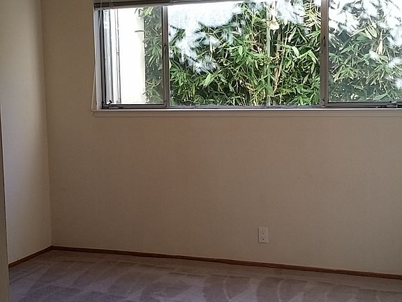 3rd image of 1960 Clay St APT 209