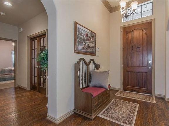 4th image of 9943 Carriage Hill Ln