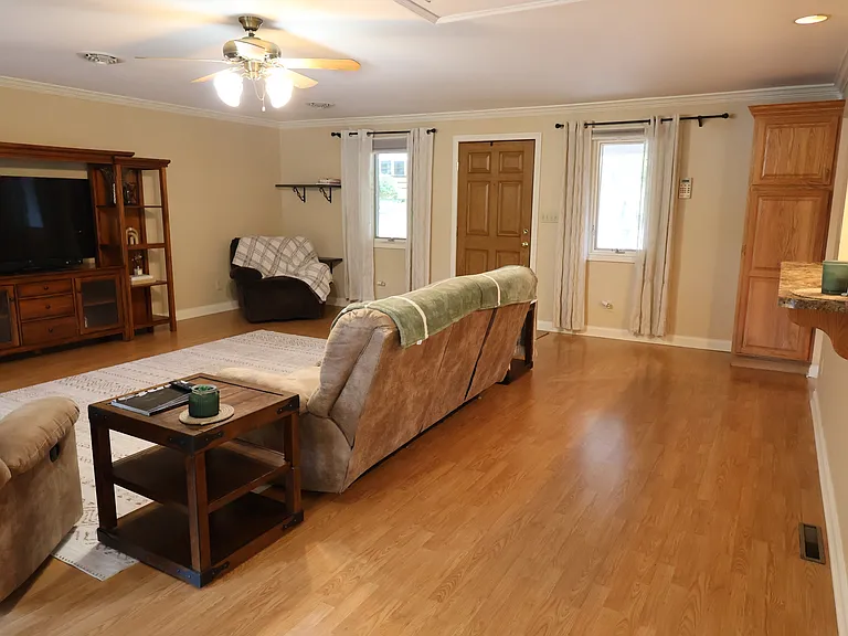 690 Terrace Lake Rd — Photo 82