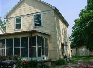 745-745 1/2 Moraine Ave, Akron, OH 44310