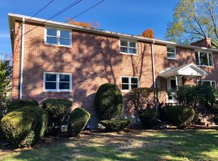 77 Elgin St #0, Newton, MA 02459