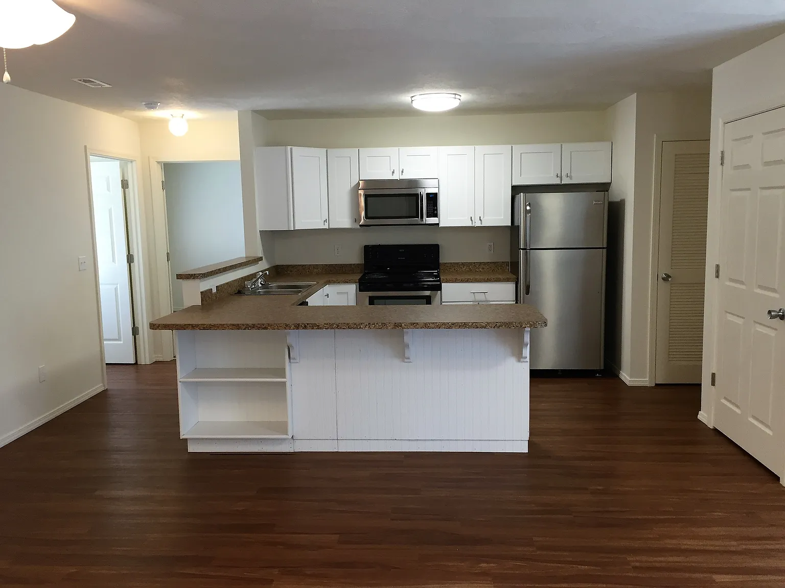 3 bed, 1250 sqft, $1,485 — Photo 1