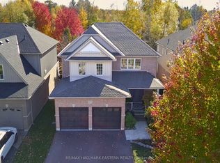 110 Sleeman Sq, Clarington, ON L1E 3K5