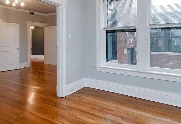 3rd image of 4166 Russell Blvd APT 3W