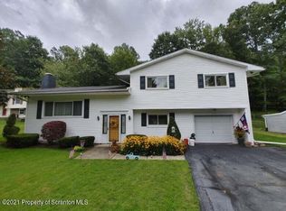 72 Yorktown Rd, Mountain Top, PA 18707
