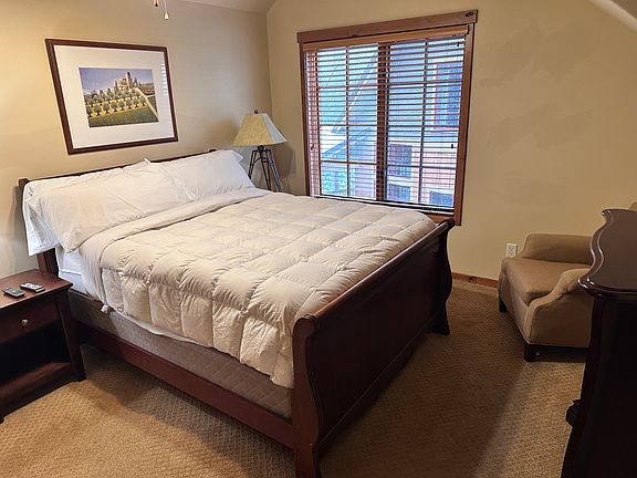 5th image of 88 Clearwater Ct