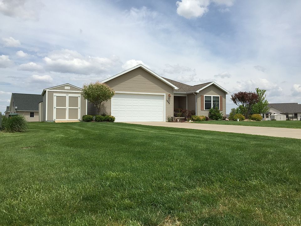 1st image of 1855 E Arrowhead Ln