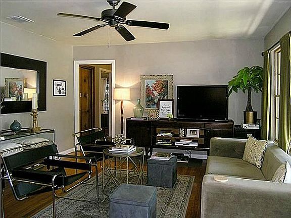 4th image of 207 University Dr