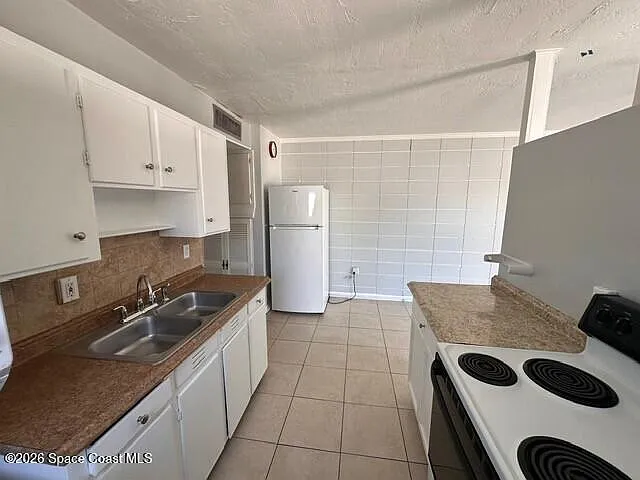 411 Jefferson Ave — Photo 5