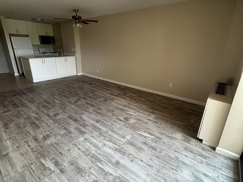 1st image of 80 Richmond Hill Rd APT 4G