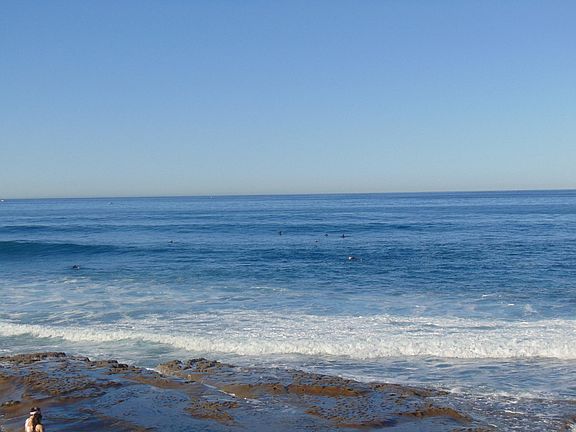 4th image of 7527 La Jolla Blvd