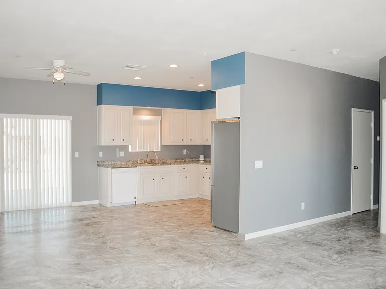 1381 Soledad Ave — Photo 9
