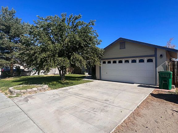 2nd image of 902 Sagewood Dr