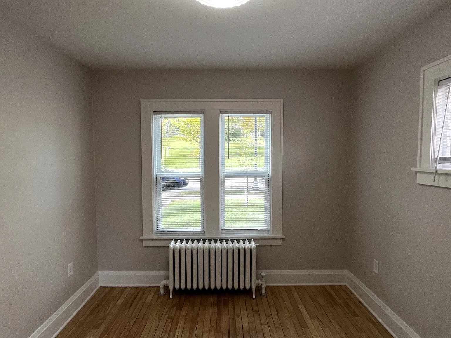 2 bed, 1.0 bath, $1,750 — Photo 3