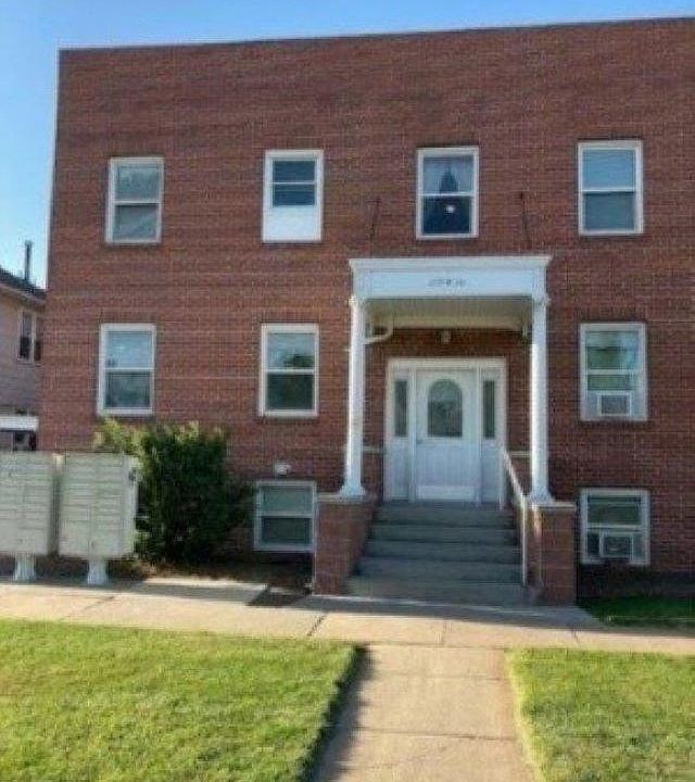 1st image of 203 W 1st St #14