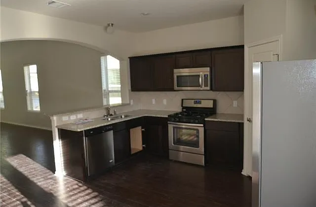 9900 Milla Cir — Photo 5