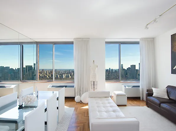 101 West 67th Street image 1 of 8