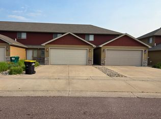 4515 E 53rd St, Sioux Falls, SD 57110