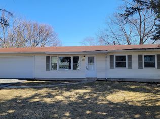 627 Oxford Rd, Valparaiso, IN 46385