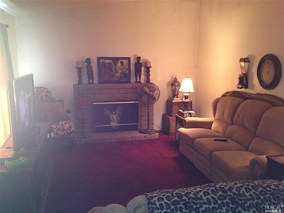 4th image of 155 Wakefield Dr
