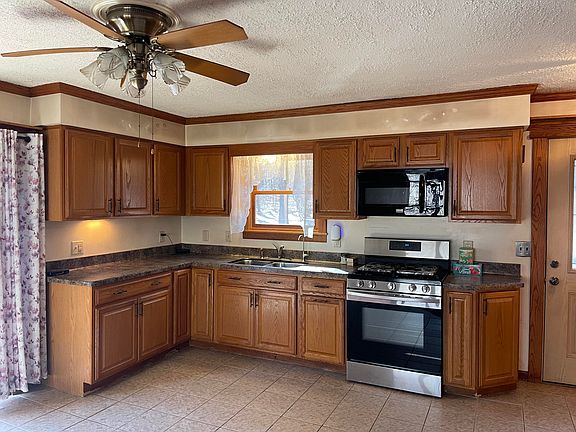 4th image of 11969 Strait Rd