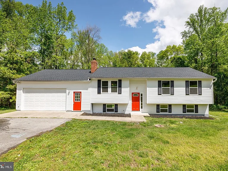 3491 Solomons Island Rd — Photo 1