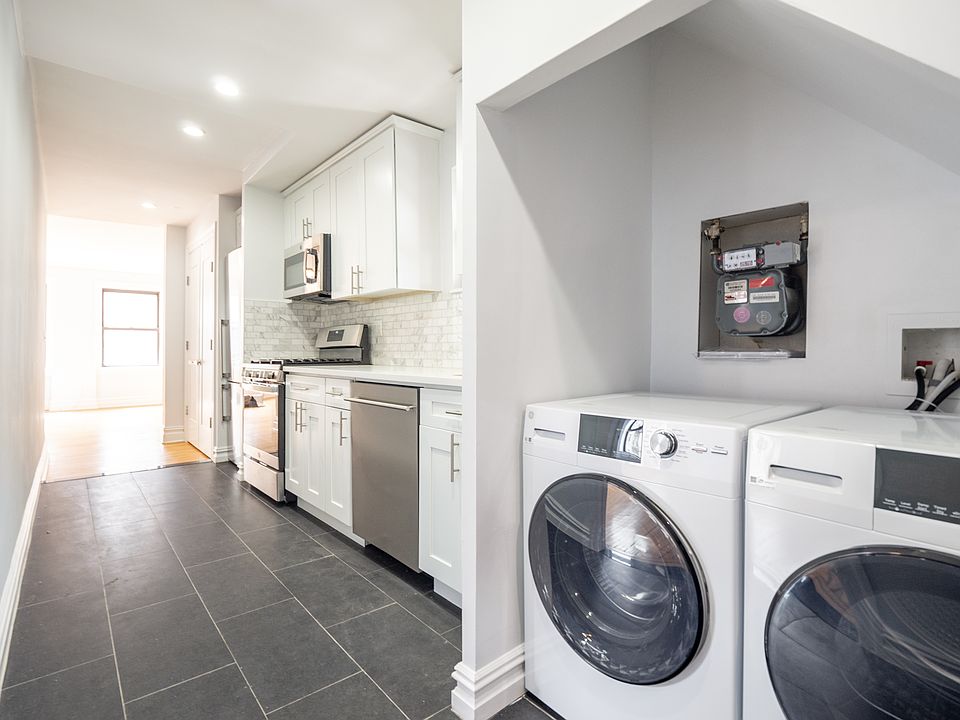 1st image of 148 W 72nd St APT 7