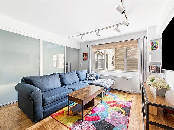 2nd image of 345 E 56th St APT 9A