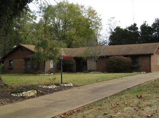 1912 Burnett Ave, Saint Louis, MO 63125