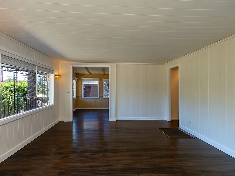 8111 Santa Ana Rd — Photo 10