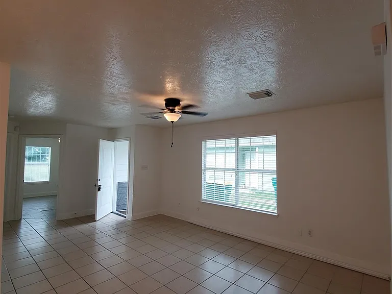 5319 Cherie Crest Ct — Photo 18