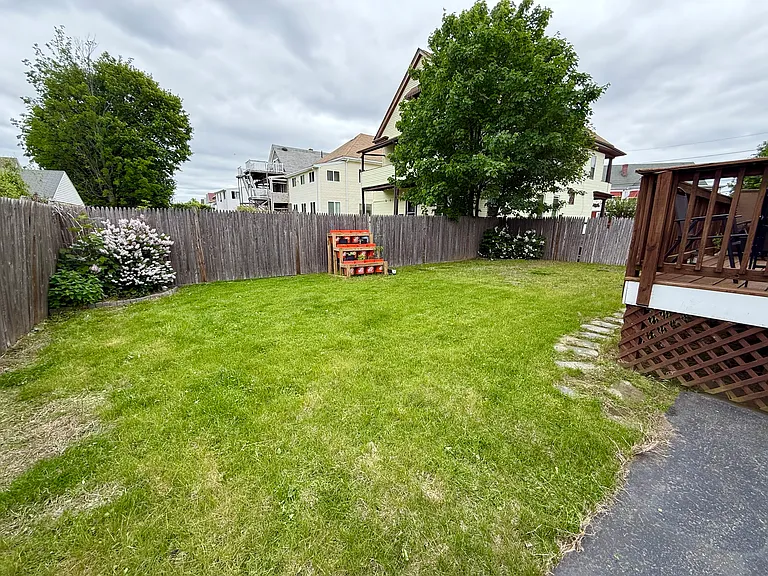 128 Lawrence St #B — Photo 15