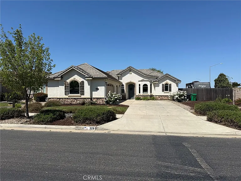 329 Dressler Ave — Photo 22