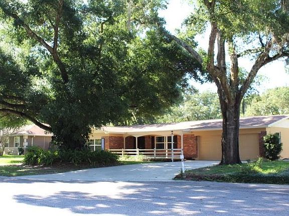 3rd image of 627 Sorrento Ave