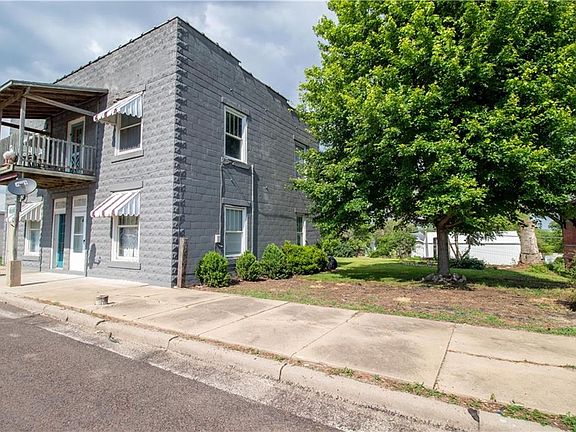 2nd image of 205 S 2nd St