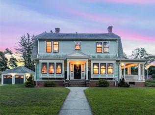 38 Hillside Ave, Coventry, RI 02816