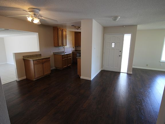 4th image of 3601 Thornhill Dr