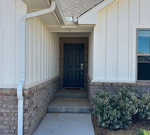 2nd image of 8328 NW 163rd Ter