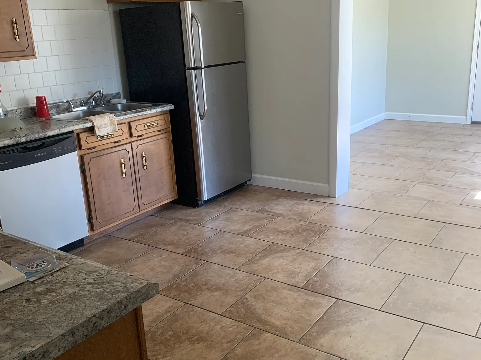 3 bed, 1345 sqft, $1,200 — Photo 4