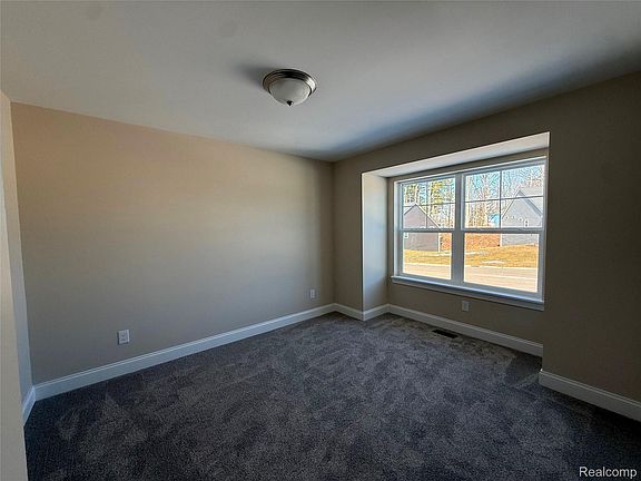 4th image of 295 Canyon Creek Ct #29