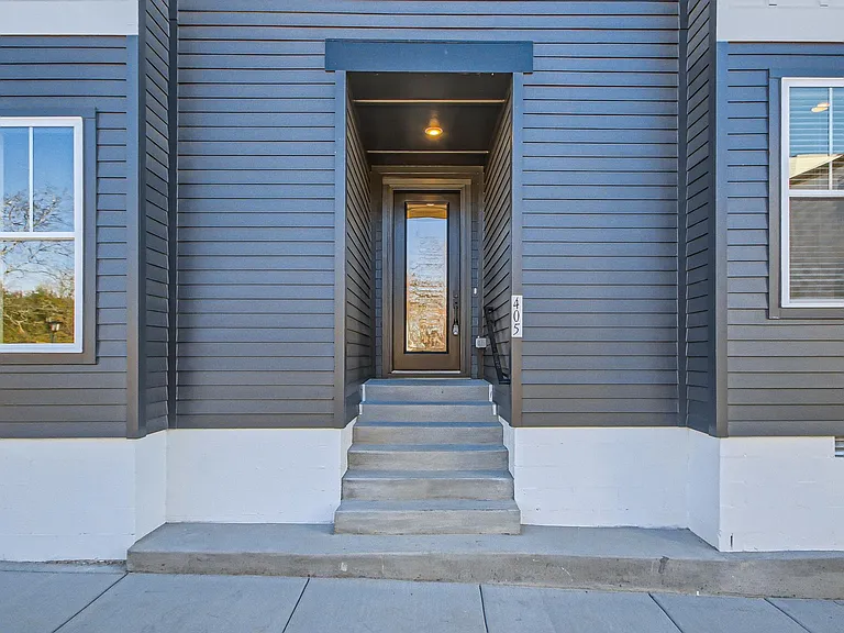 405 Serenity Ln — Photo 28