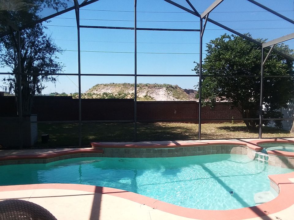 1st image of 8105 Yellow Crane Dr