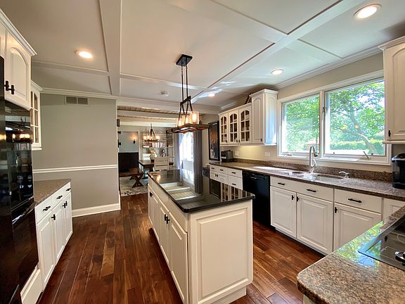 5th image of 12909 W Oak Ct