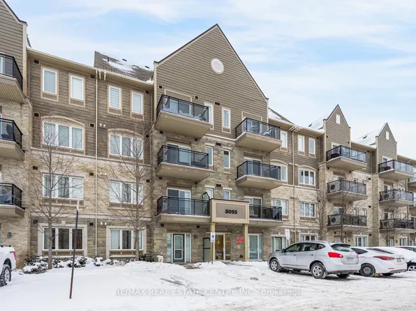 3055 Thomas St #306, Mississauga, ON L5M 0M4