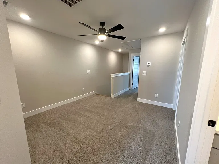304 Lynwood Station Blvd — Photo 13