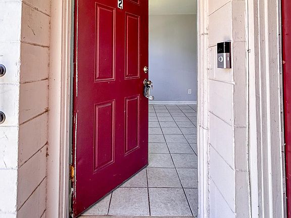4th image of 1130 Woodruff Ave #2