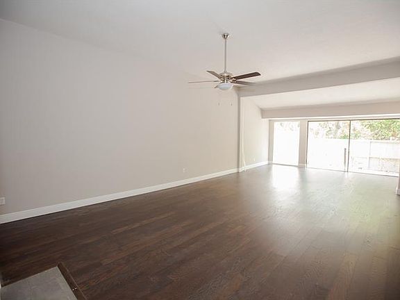 4th image of 115 Wild Hickory Ln